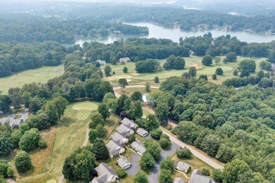 Fully Renovated Townhome on the Waterfront Golf Course!Move-in on The Waterfront Country Club in Virginia - for sale on GolfHomes.com, golf home, golf lot