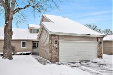 Charming Woodbridge Hills Condo with Golf Course Views! This on The Moors Golf Club in Michigan - for sale on GolfHomes.com, golf home, golf lot