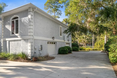Enjoy one floor living in this light, bright & gracious Seabrook on The Seabrook Island Club in South Carolina - for sale on GolfHomes.com, golf home, golf lot