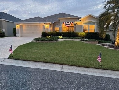 Come live the lifestyle in this beautiful 3 bedroom 2 bath on Glenview Championship Golf and Country Club in Florida - for sale on GolfHomes.com, golf home, golf lot