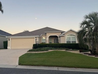 Come live the lifestyle in this beautiful 3 bedroom 2 bath on Glenview Championship Golf and Country Club in Florida - for sale on GolfHomes.com, golf home, golf lot