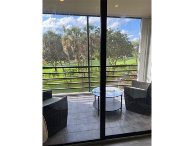 Completely renovated, no detail overlooked. New kitchen and on Pembroke Lakes Golf Club in Florida - for sale on GolfHomes.com, golf home, golf lot