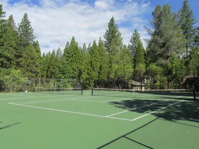 Gorgeous remodeled townhome comes completely furnished and on Forest Meadows Golf Course in California - for sale on GolfHomes.com, golf home, golf lot