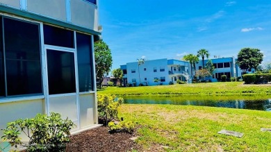 Welcome to this charming 2 bedrooms and 2 full bathrooms. first on Kings Point Golf -Flanders Way in Florida - for sale on GolfHomes.com, golf home, golf lot