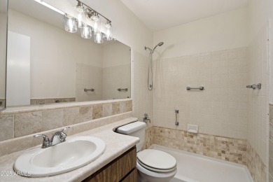 Beautifully maintained 2bed+ a den/2bath home offering 1805sqft on Cottonwood Country Club in Arizona - for sale on GolfHomes.com, golf home, golf lot