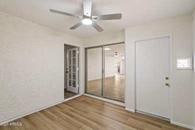 Beautifully maintained 2bed+ a den/2bath home offering 1805sqft on Cottonwood Country Club in Arizona - for sale on GolfHomes.com, golf home, golf lot