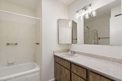 Beautifully maintained 2bed+ a den/2bath home offering 1805sqft on Cottonwood Country Club in Arizona - for sale on GolfHomes.com, golf home, golf lot