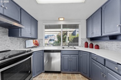 OPEN SUNDAY 5/4 1-3.  Welcome to 12210 SW Par 4 Drive, a on King City Golf Course in Oregon - for sale on GolfHomes.com, golf home, golf lot