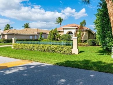 Magnificent 4-bedroom, 4 full bath pool home with exceptional on  in Florida - for sale on GolfHomes.com, golf home, golf lot