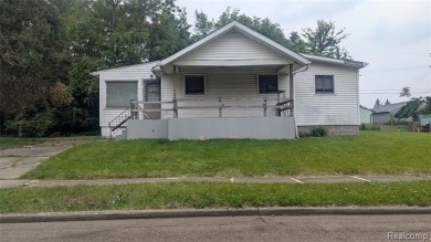 MOTIVATED SELLER! Three-bedroom, 2 full baths ranch. Located on The Links At Crystal Lake in Michigan - for sale on GolfHomes.com, golf home, golf lot