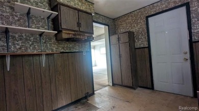 MOTIVATED SELLER! Three-bedroom, 2 full baths ranch. Located on The Links At Crystal Lake in Michigan - for sale on GolfHomes.com, golf home, golf lot