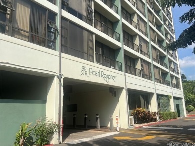 Pearl Regency in Aiea! A convenient 1 bedroom 1 bath pet on Pearl Country Club in Hawaii - for sale on GolfHomes.com, golf home, golf lot