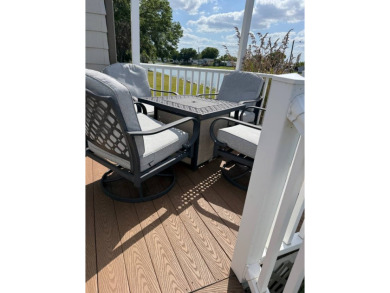 This stunning 2-bedroom, 2-bathroom home, including golf cart on Golden Lakes Golf Course in Florida - for sale on GolfHomes.com, golf home, golf lot
