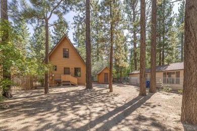 Nestled on a spacious 5,000 square foot lot, this 2-bedroom on Big Bear Mountain Ski and Golf Resort in California - for sale on GolfHomes.com, golf home, golf lot