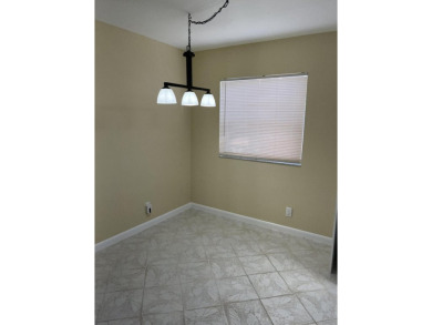 Luxurious ground floor 2/2 updated/renovated unit in Tuscany F on Kings Point Golf -Flanders Way in Florida - for sale on GolfHomes.com, golf home, golf lot