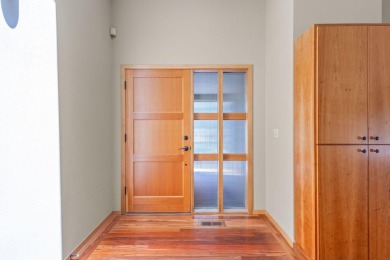 Welcome to your Sunriver retreat! This beautiful 3-bedroom on Sunriver Woodlands Golf Course in Oregon - for sale on GolfHomes.com, golf home, golf lot