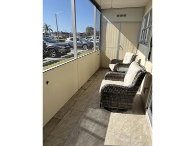 Luxurious ground floor 2/2 updated/renovated unit in Tuscany F on Kings Point Golf -Flanders Way in Florida - for sale on GolfHomes.com, golf home, golf lot