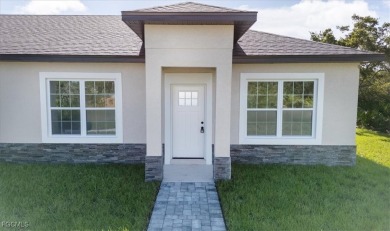 Stunning New Construction Home in Sun 'N Lake - 4 Bedrooms, 3 on Sun n Lake Golf and Country Club in Florida - for sale on GolfHomes.com, golf home, golf lot