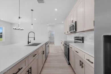 Stunning New Construction Home in Sun 'N Lake - 4 Bedrooms, 3 on Sun n Lake Golf and Country Club in Florida - for sale on GolfHomes.com, golf home, golf lot