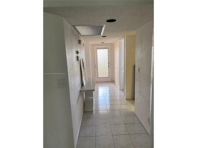 PRICED for quick sale or rent $1950. Partially furnished ,Cash on Wynmoor Golf Course in Florida - for sale on GolfHomes.com, golf home, golf lot