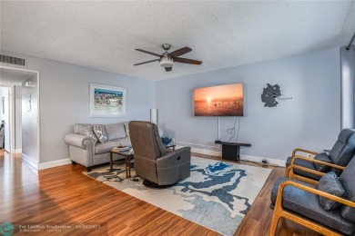 MINT! This superbly renovated and inviting 2bd/2ba condo is on Kings Point Golf -Flanders Way in Florida - for sale on GolfHomes.com, golf home, golf lot