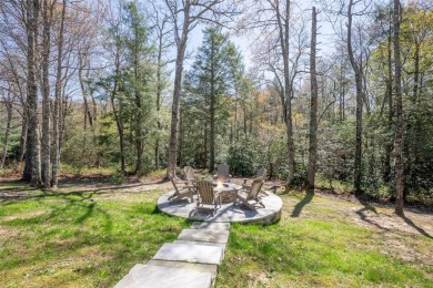 Discover the perfect blend of comfort and mountain living in on Natures Walk At Chinquapin in North Carolina - for sale on GolfHomes.com, golf home, golf lot