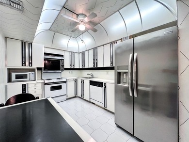 Welcome to this spacious and well-maintained 3-bedroom, 2.5-bath on  in Florida - for sale on GolfHomes.com, golf home, golf lot