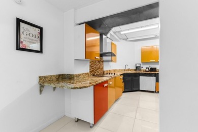 Bright 3/2 corner condo offering golf course living in Inverrary on Inverrary Country Club in Florida - for sale on GolfHomes.com, golf home, golf lot