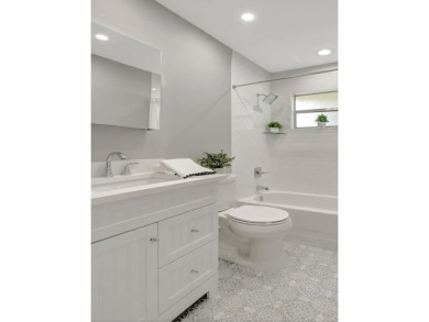 Beautifully updated condo in the heart of Kings Point! The on Kings Point Golf -Flanders Way in Florida - for sale on GolfHomes.com, golf home, golf lot