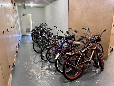 Welcome to this spacious and well-maintained 3-bedroom, 2.5-bath on Palm-Aire Country Club and Resort - The Oaks in Florida - for sale on GolfHomes.com, golf home, golf lot