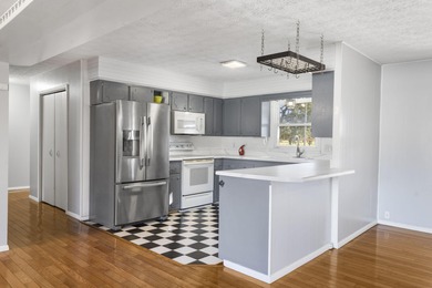 Welcome to this inviting single story home at 1980 E Smith in on Bill and Payne Stewart Golf Course  in Missouri - for sale on GolfHomes.com, golf home, golf lot