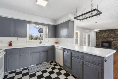 Welcome to this inviting single story home at 1980 E Smith in on Bill and Payne Stewart Golf Course  in Missouri - for sale on GolfHomes.com, golf home, golf lot