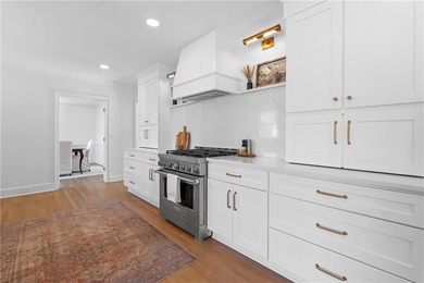 Nestled in the sought after Glastonberry community in Johns on Rivermont Golf and Country Club in Georgia - for sale on GolfHomes.com, golf home, golf lot