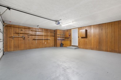 Welcome to this inviting single story home at 1980 E Smith in on Bill and Payne Stewart Golf Course  in Missouri - for sale on GolfHomes.com, golf home, golf lot