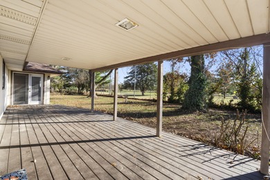 Welcome to this inviting single story home at 1980 E Smith in on Bill and Payne Stewart Golf Course  in Missouri - for sale on GolfHomes.com, golf home, golf lot