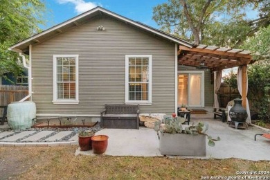 This beautifully remodeled 3-bedroom, 2-bathroom home is a rare on Brackenridge Park Golf Course in Texas - for sale on GolfHomes.com, golf home, golf lot