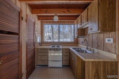 *Seller welcomes backup offers and requests continued showings.
 on Innsbrook Resort Golf Course in Missouri - for sale on GolfHomes.com, golf home, golf lot