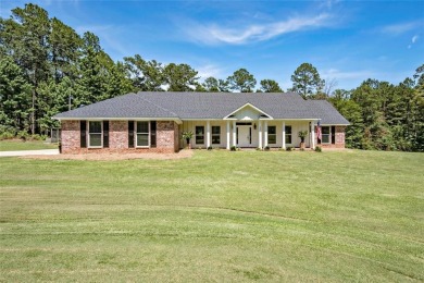 CALLING ALL GOLF ENTHUSIASTS! Take a look at this dream home; a on Deerfield Country Club in Alabama - for sale on GolfHomes.com, golf home, golf lot