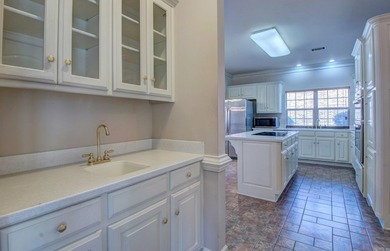 Gorgeous Home in the Lawrence Addition of Maumelle, nestled on on Maumelle Golf and Country Club in Arkansas - for sale on GolfHomes.com, golf home, golf lot