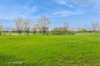Absolutely stunning rehabbed luxury ranch, which backs up to on Blackberry Oaks Golf Course in Illinois - for sale on GolfHomes.com, golf home, golf lot