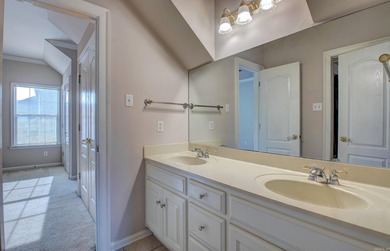 Gorgeous Home in the Lawrence Addition of Maumelle, nestled on on Maumelle Golf and Country Club in Arkansas - for sale on GolfHomes.com, golf home, golf lot