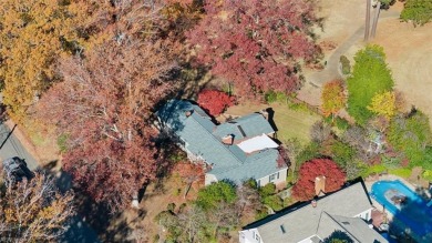 Location! Location! Location! This 3-bedroom sprawling rancher on James River Country Club in Virginia - for sale on GolfHomes.com, golf home, golf lot