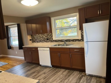 Don't miss this completely remodeled, move-in ready gem! This on Ridgeview Golf Course in Michigan - for sale on GolfHomes.com, golf home, golf lot