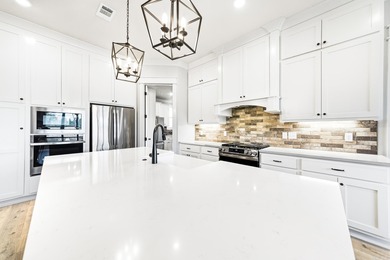 Better than new, in Augusta Estates! Featuring 3BR 2.5BA, office on Rolling Hills Country Club Inc in Arkansas - for sale on GolfHomes.com, golf home, golf lot