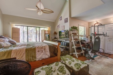 This 1-bedroom, 2-bathroom upper level unit is the perfect on The Seabrook Island Club in South Carolina - for sale on GolfHomes.com, golf home, golf lot