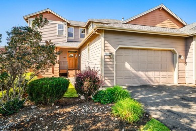 Stunning Forest Ridge Townhome on the Ridge Golf Course in Eagle on Eagle Crest Golf Resort - Ridge Course in Oregon - for sale on GolfHomes.com, golf home, golf lot