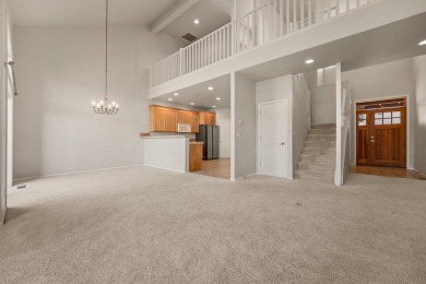 Stunning Forest Ridge Townhome on the Ridge Golf Course in Eagle on Eagle Crest Golf Resort - Ridge Course in Oregon - for sale on GolfHomes.com, golf home, golf lot