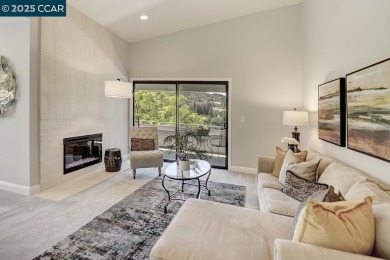 Beautifully updated 2-bedroom, 2-bath upper-unit Cascade in a on Rossmoor Golf Course in California - for sale on GolfHomes.com, golf home, golf lot