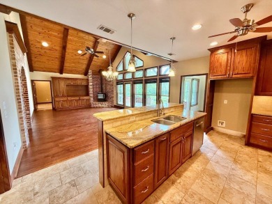 Stunning 2,675 sf 3BR or 4BR/2.5BA Golf Course Paradise! Wake up on Rayburn Country Club in Texas - for sale on GolfHomes.com, golf home, golf lot