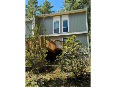 Nice home in the heart of the Smokies. Private End Unit. Great on Laurel Valley Golf Course in Tennessee - for sale on GolfHomes.com, golf home, golf lot